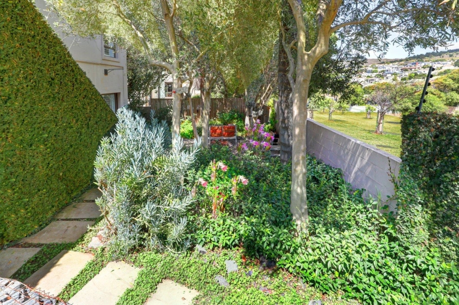 5 Bedroom Property for Sale in Van Riebeeckshof Western Cape